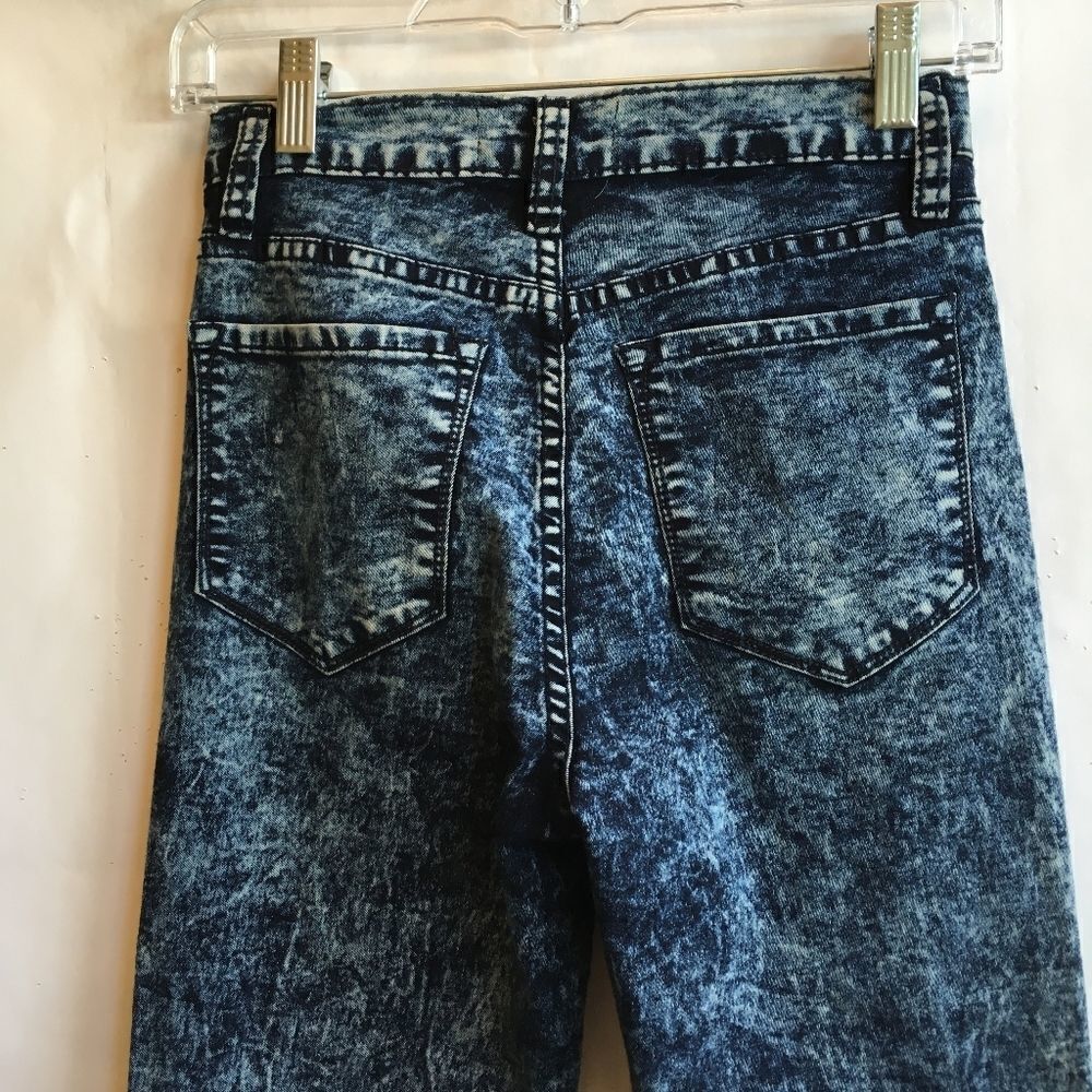 O2 DENIM HIGH RISE JEANS IN ACID WASH - Picture 6 of 6